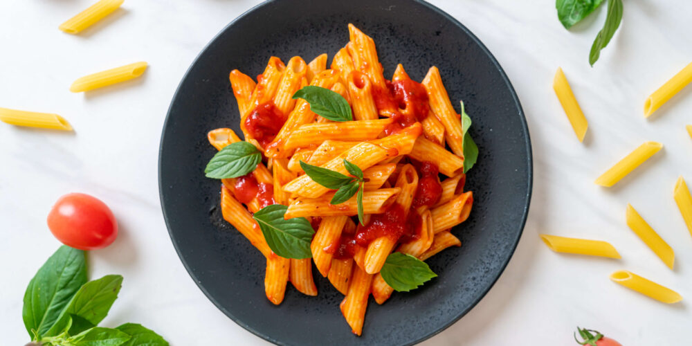penne-pasta-tomato-sauce (1)